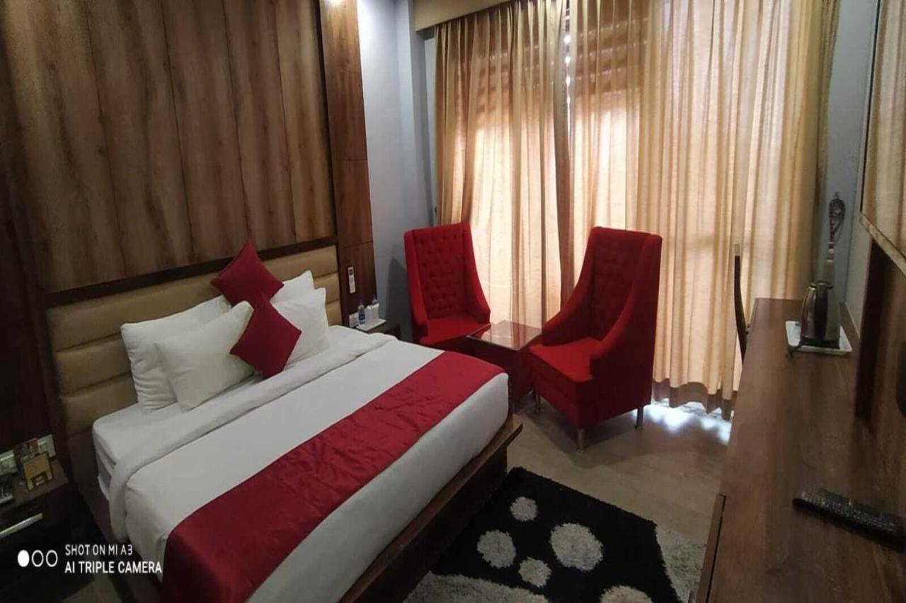 Shivaay Morex- A Vegetarian Hotel Dharamshala Extérieur photo